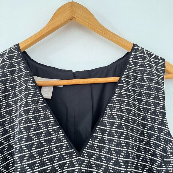 Banana Republic Black & White Geometric Print Fit & Flare Dress - Picture 5 of 8